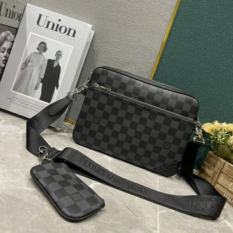 louis vuitton aaa homme mini sac a main s_113a2a6